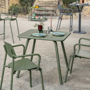 Table de jardin carrée LUXEMBOURG - FERMOB